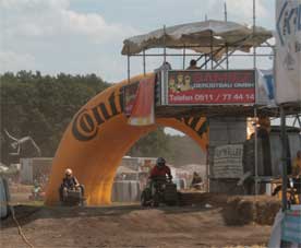 Start Rasenmäherrennen